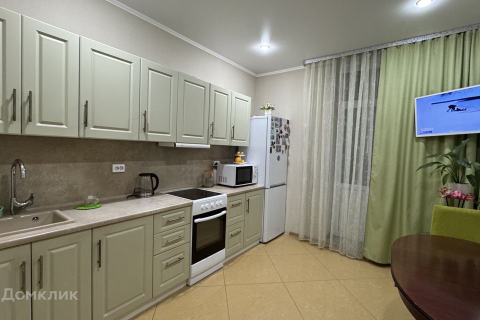 Продаётся 2-комнатная квартира, 65 м²