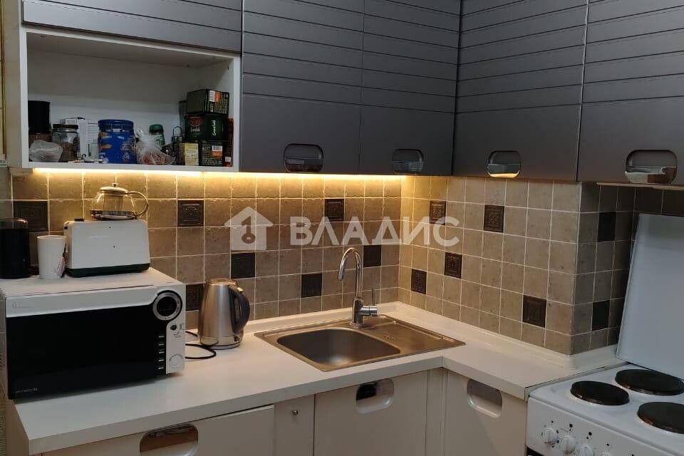 Продаётся 1-комнатная квартира, 43 м²