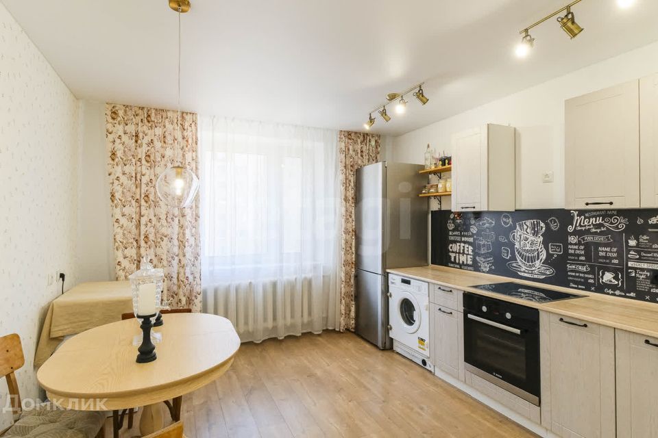 Продаётся 4-комнатная квартира, 106.2 м²