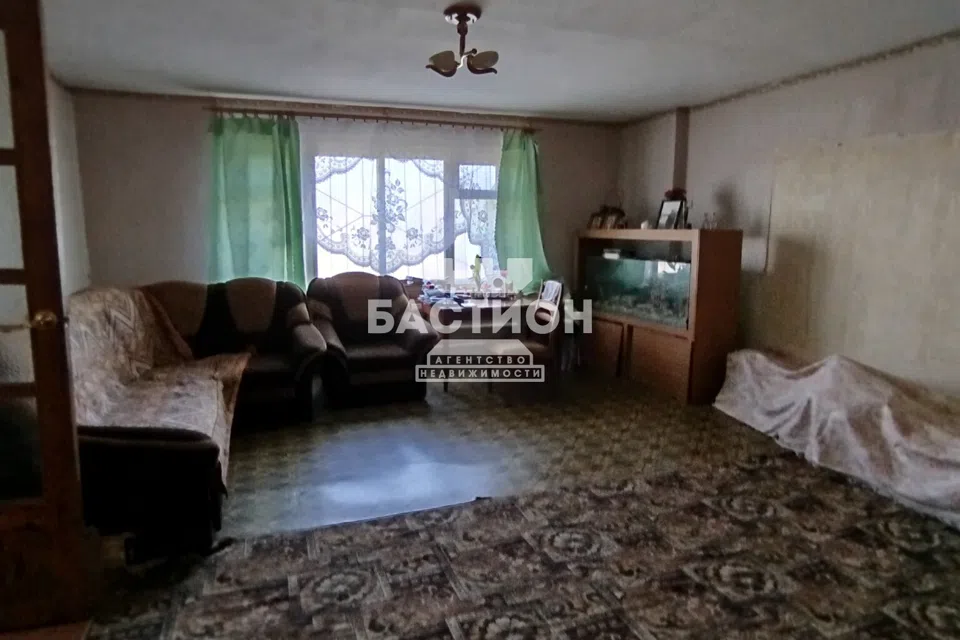 Продаётся 2-этажный дом, 212 м²