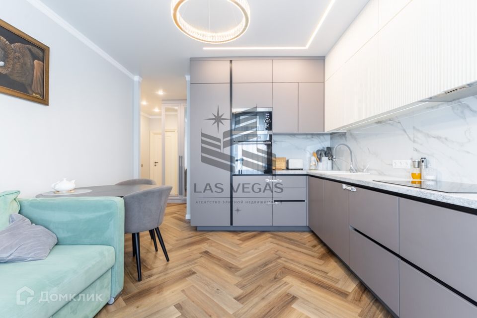Продаётся 2-комнатная квартира, 56.3 м²
