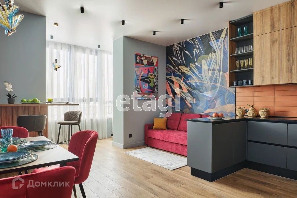 Сдаётся 2-комнатная квартира, 96.2 м²
