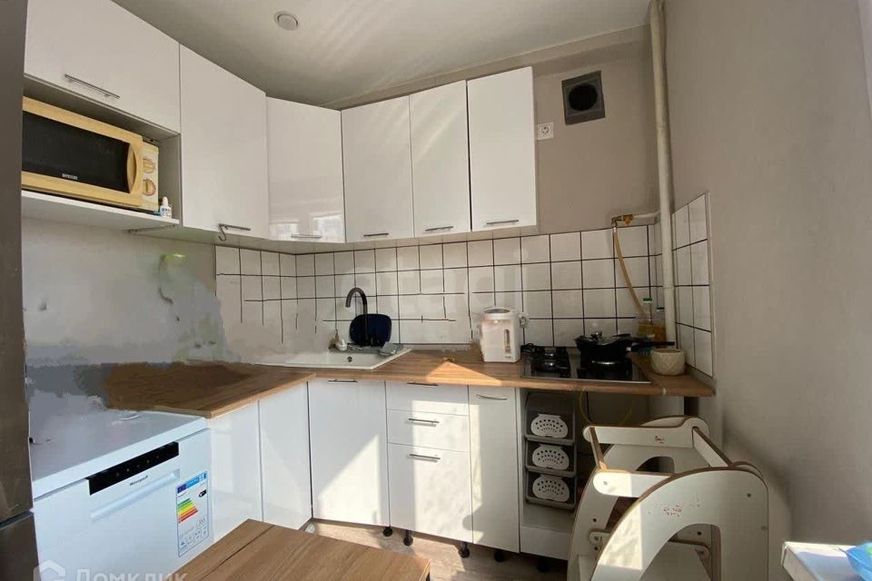 Продаётся 3-комнатная квартира, 53.6 м²