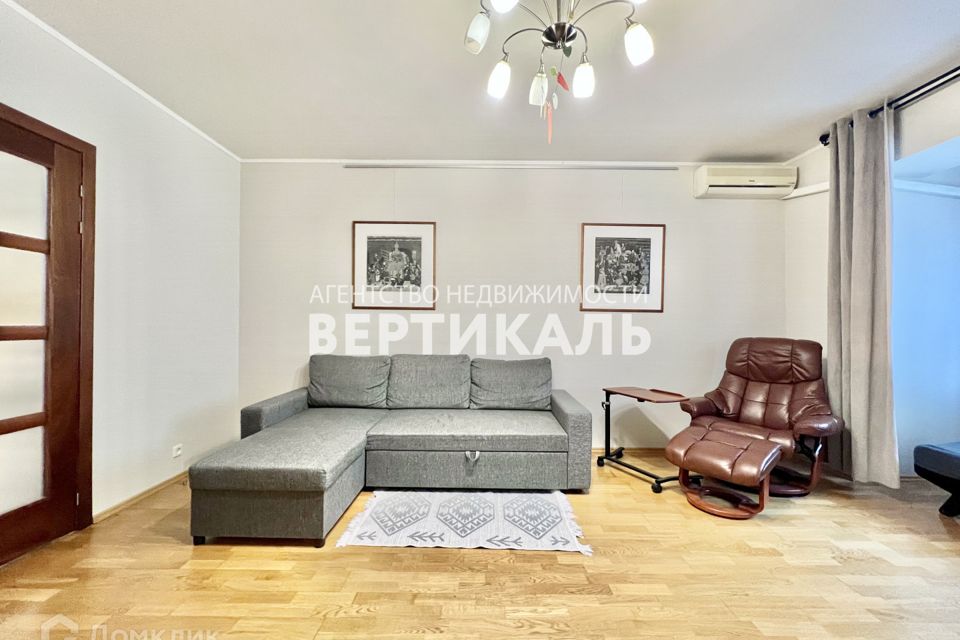 Сдаётся 2-комнатная квартира, 76 м²