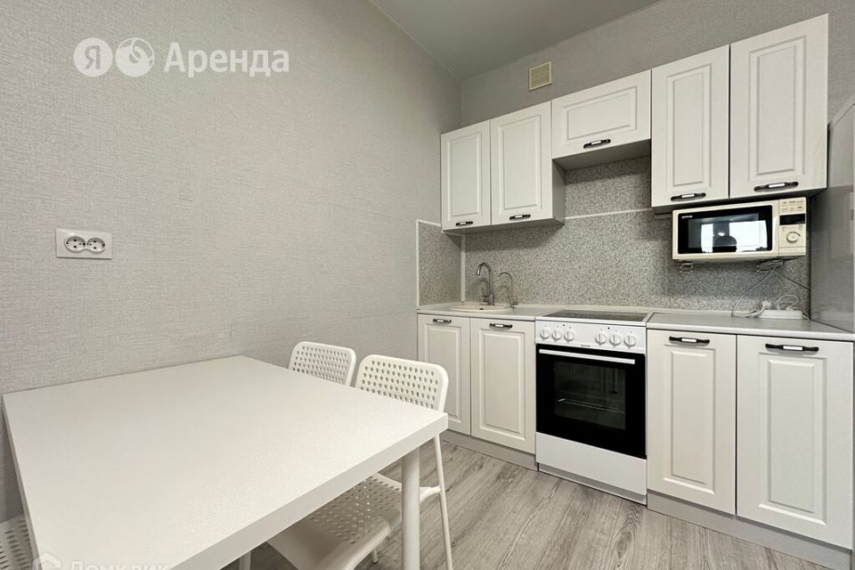 Сдаётся 1-комнатная квартира, 50 м²