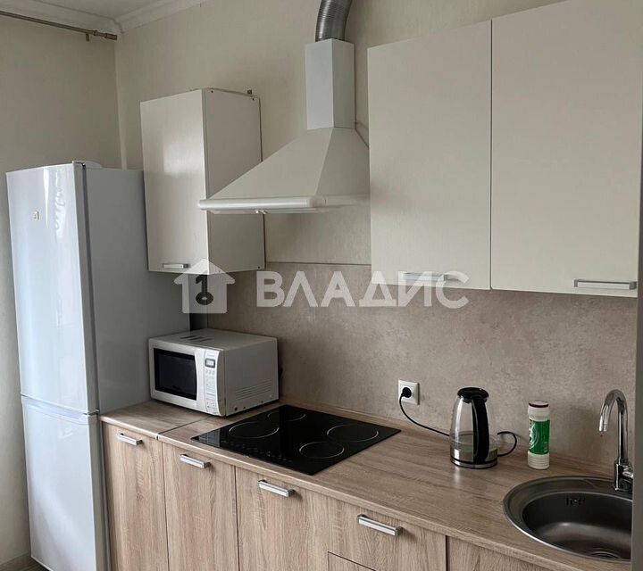 Продаётся 1-комнатная квартира, 37.6 м²