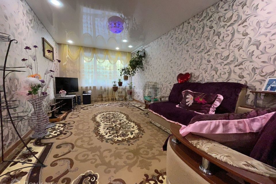 Продаётся 3-комнатная квартира, 56.3 м²
