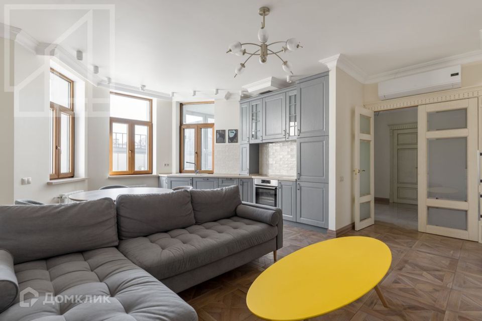 Сдаётся 4-комнатная квартира, 106 м²