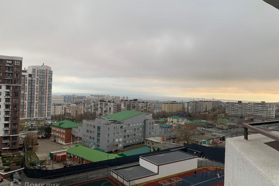 Продаётся 1-комнатная квартира, 43.2 м²