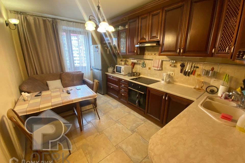 Продаётся 2-комнатная квартира, 57 м²