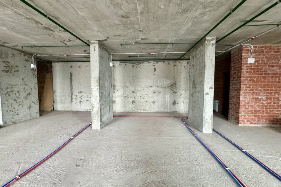 Продаётся 4-комнатная квартира, 148.3 м²