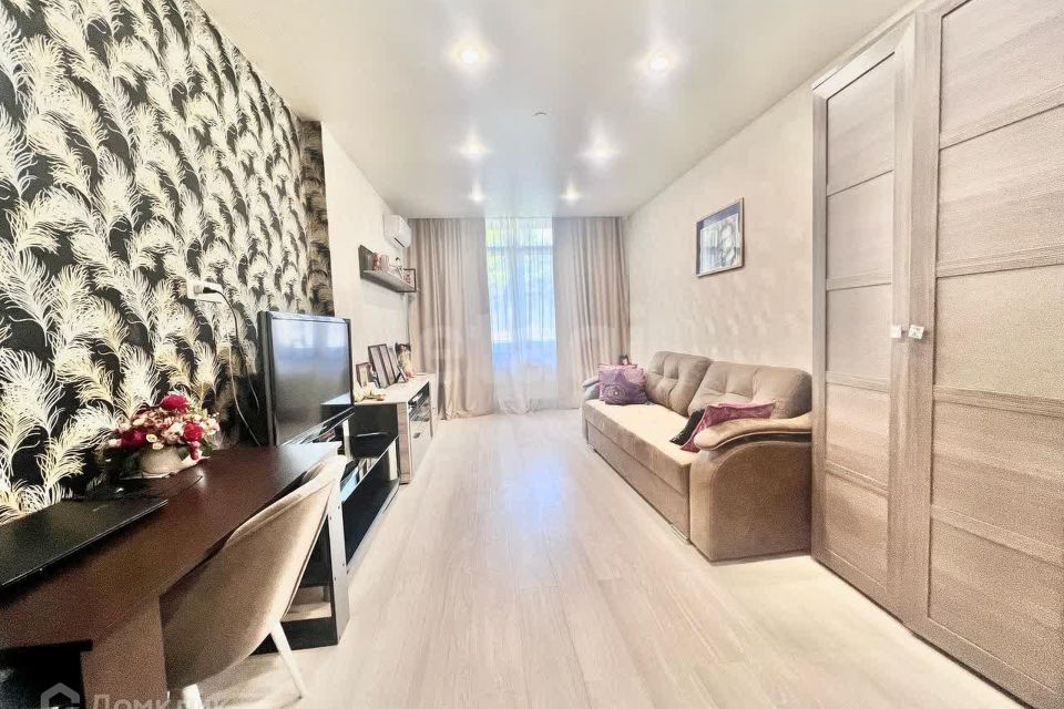 Продаётся 2-комнатная квартира, 64.8 м²