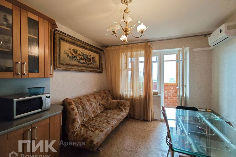 Сдаётся 2-комнатная квартира, 77.36 м²