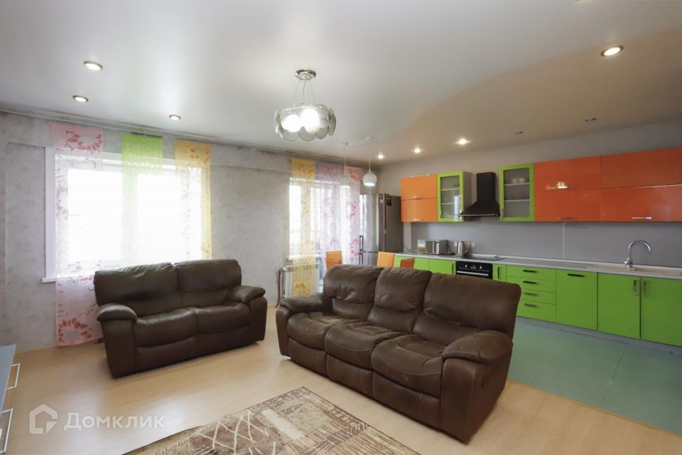 Сдаётся 3-комнатная квартира, 90 м²