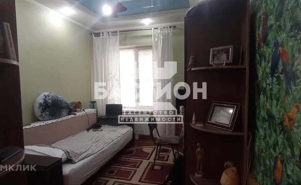 Продаётся 2-этажный дом, 244 м²