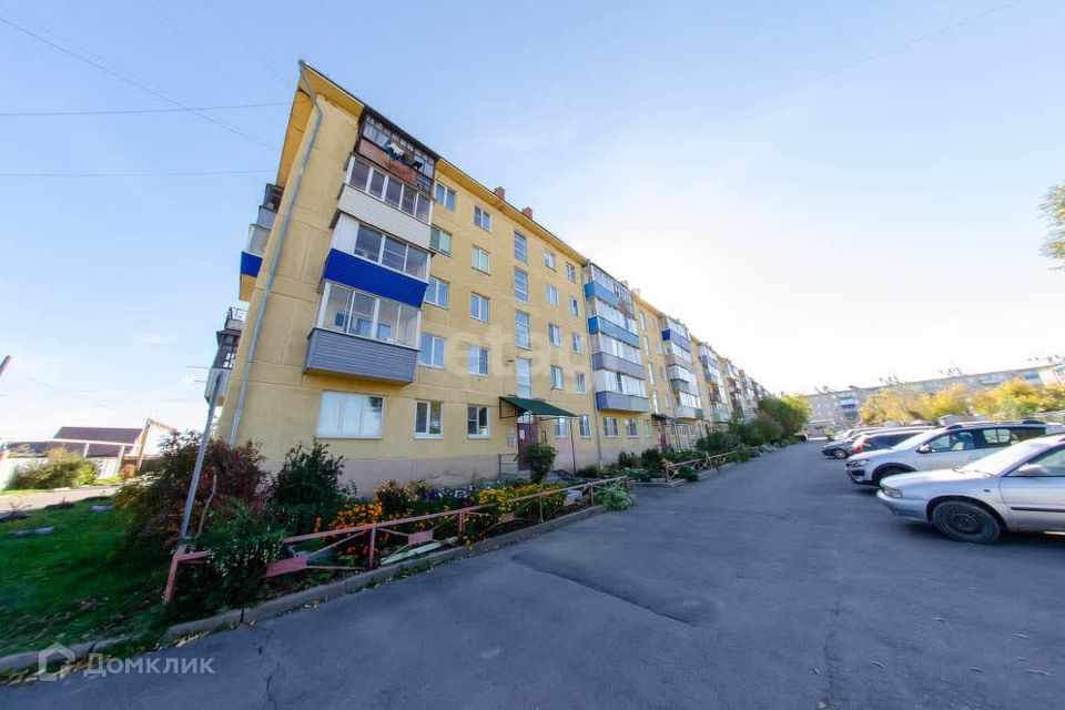Продаётся 3-комнатная квартира, 60.8 м²