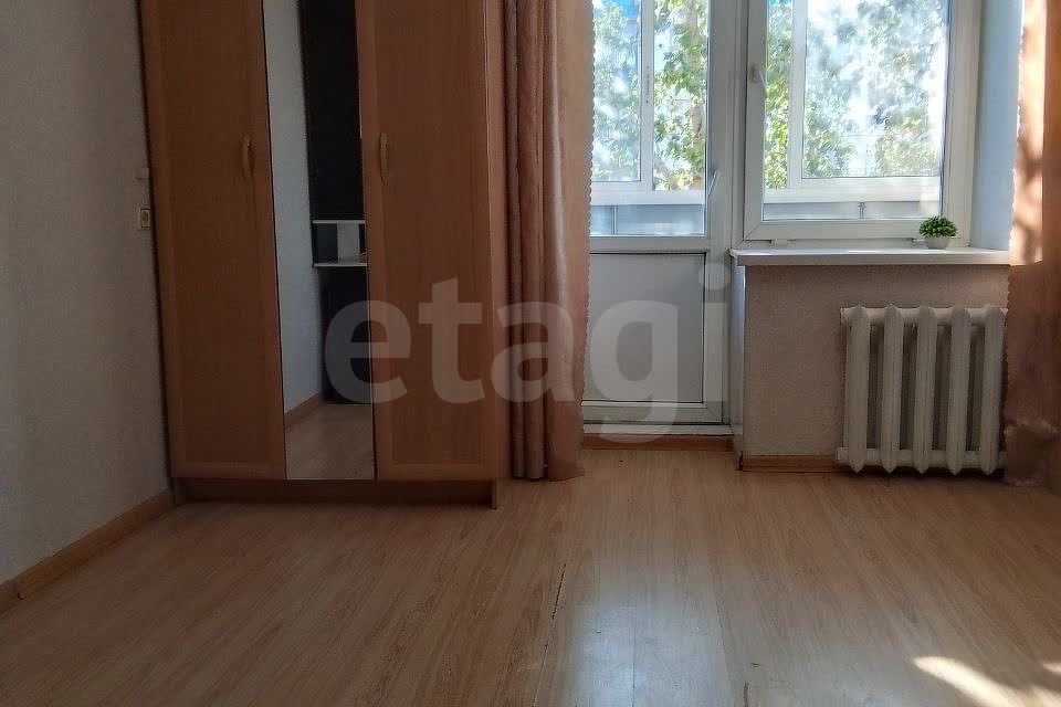 Сдаётся 2-комнатная квартира, 52.3 м²