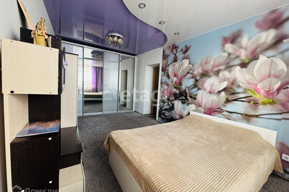 Продаётся 3-комнатная квартира, 74.7 м²