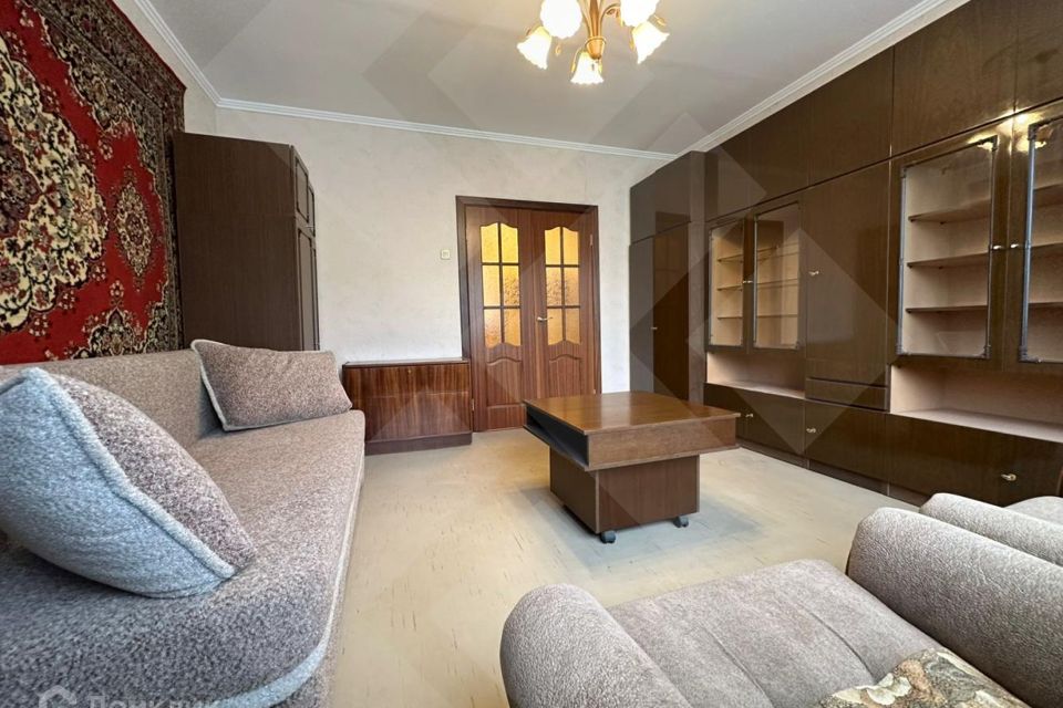 Сдаётся 1-комнатная квартира, 52.7 м²
