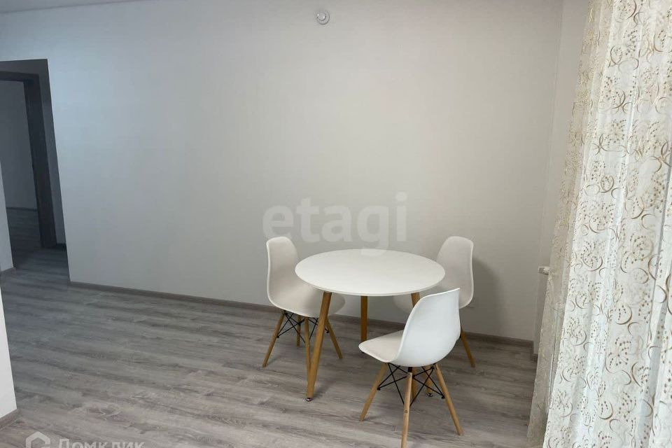 Сдаётся 2-комнатная квартира, 53.3 м²