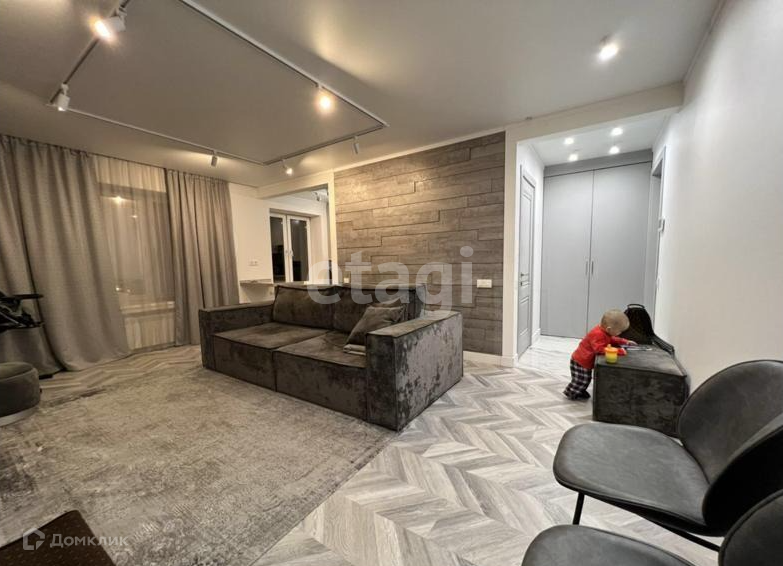 Продаётся 1-комнатная квартира, 47.2 м²