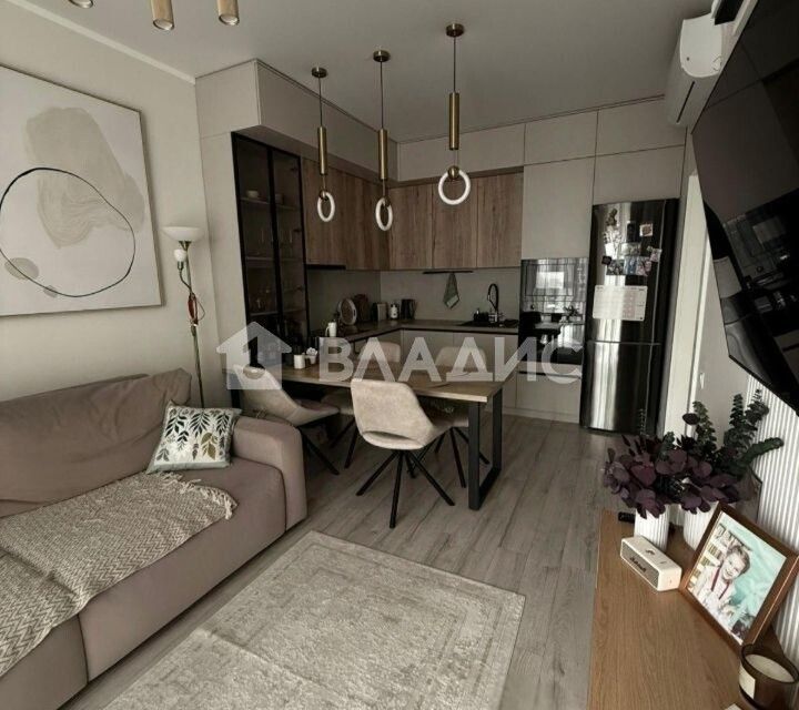 Продаётся 4-комнатная квартира, 76.7 м²