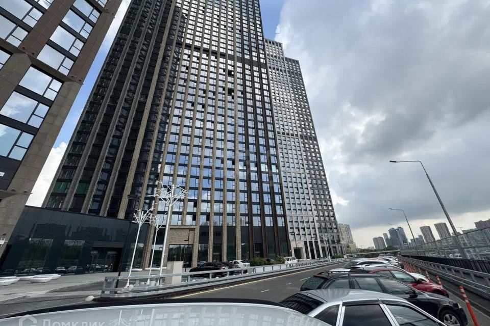 Продаётся 3-комнатная квартира, 111.8 м²