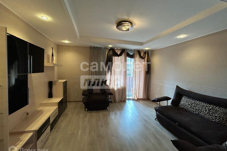 Продаётся 2-комнатная квартира, 62.5 м²