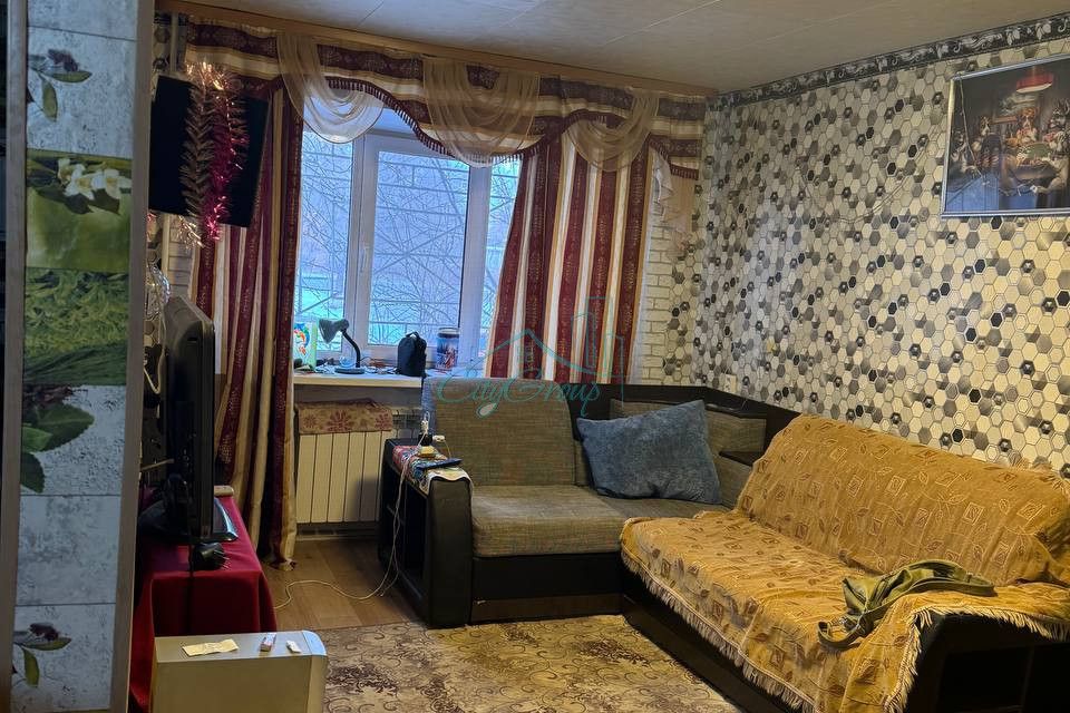 Продаётся 3-комнатная квартира, 57.4 м²