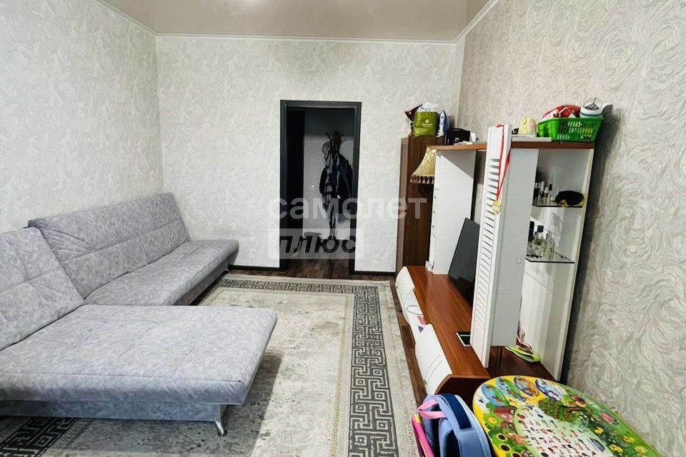 Продаётся 1-комнатная квартира, 41 м²