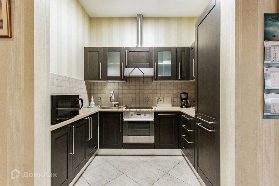 Сдаётся 2-комнатная квартира, 82 м²