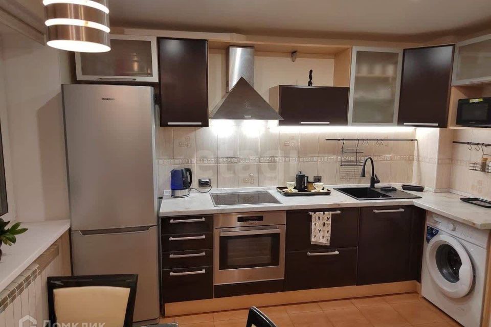 Сдаётся 2-комнатная квартира, 62 м²
