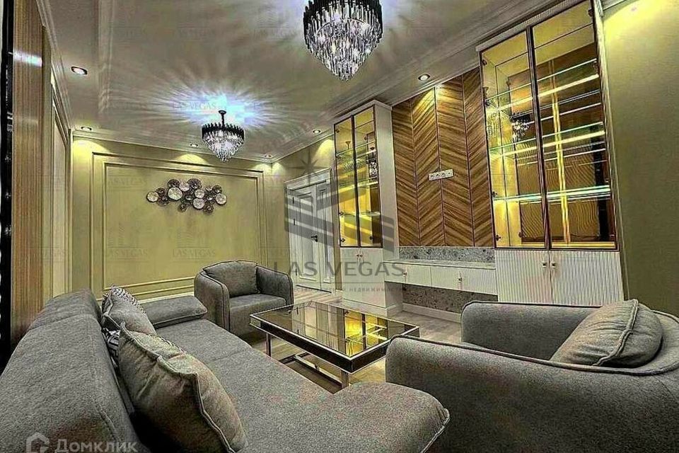 Сдаётся 2-комнатная квартира, 73 м²