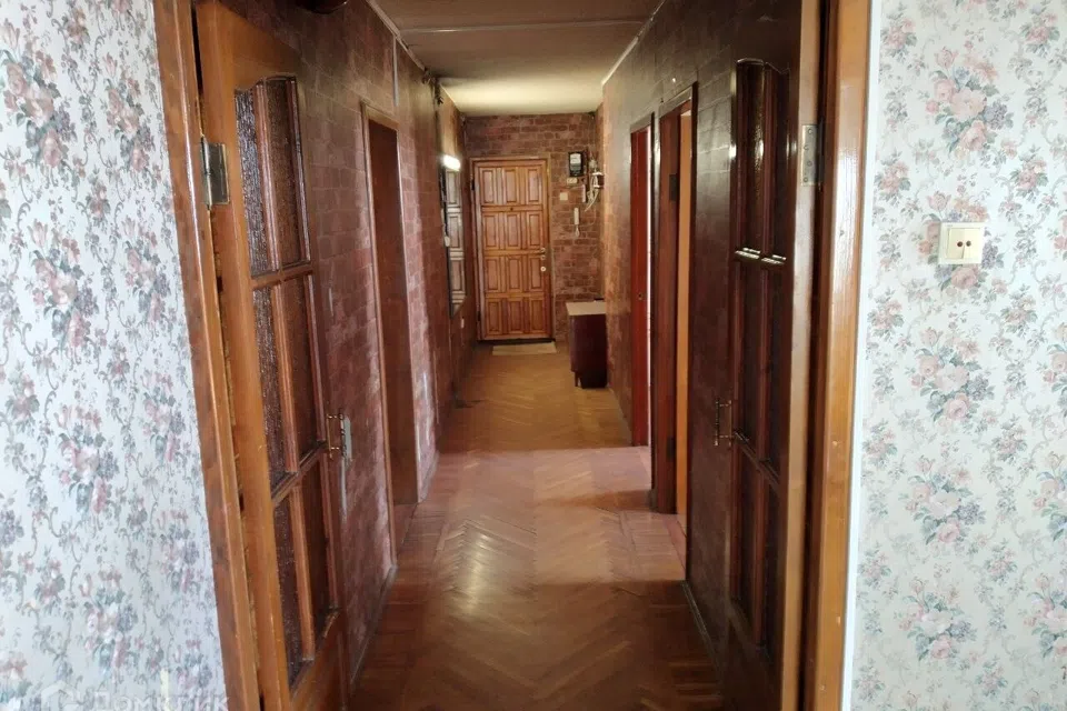 Продаётся 4-комнатная квартира, 109 м²