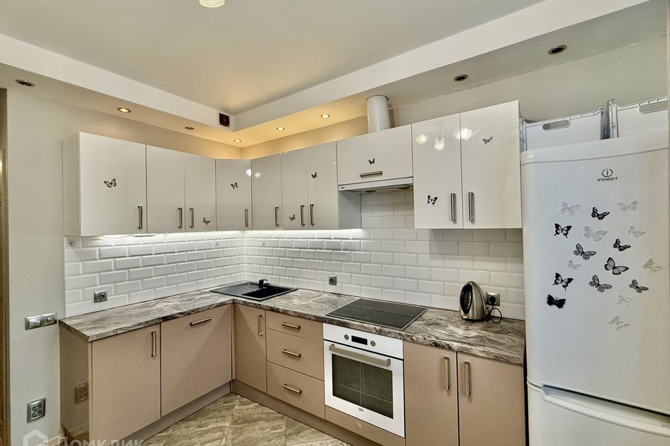 Продаётся 2-комнатная квартира, 63.7 м²