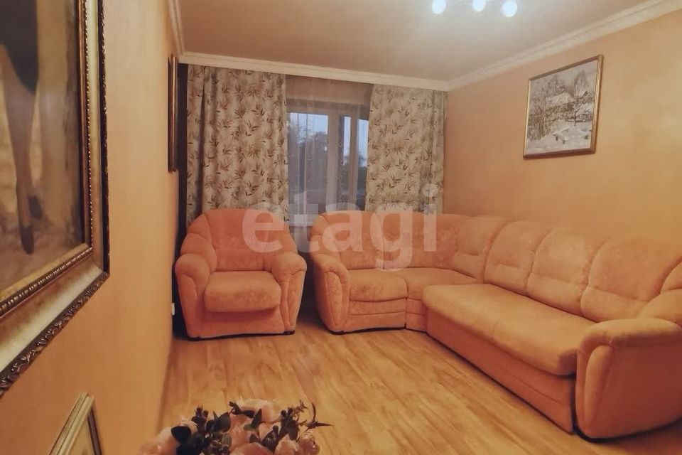 Продаётся 2-комнатная квартира, 73.7 м²