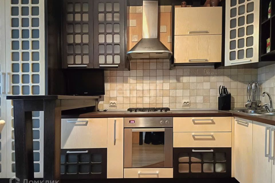 Продаётся 4-комнатная квартира, 97.2 м²