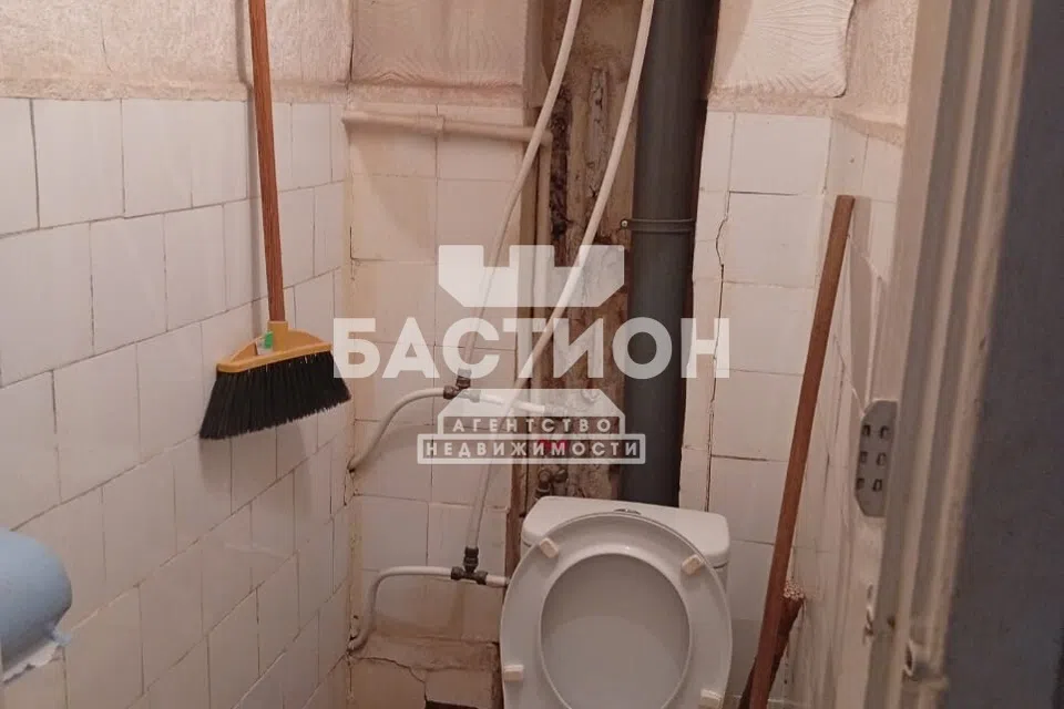 Продаётся 3-комнатная квартира, 55.9 м²