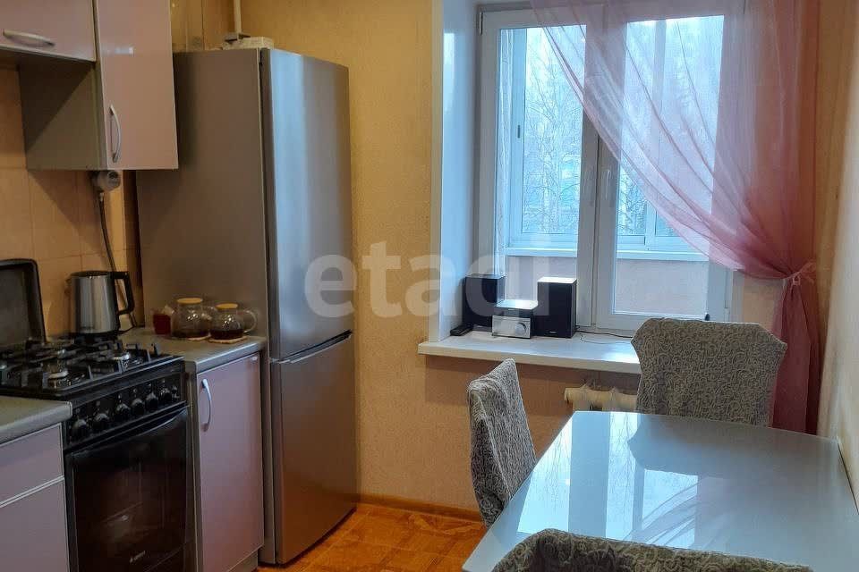 Продаётся 3-комнатная квартира, 60.5 м²