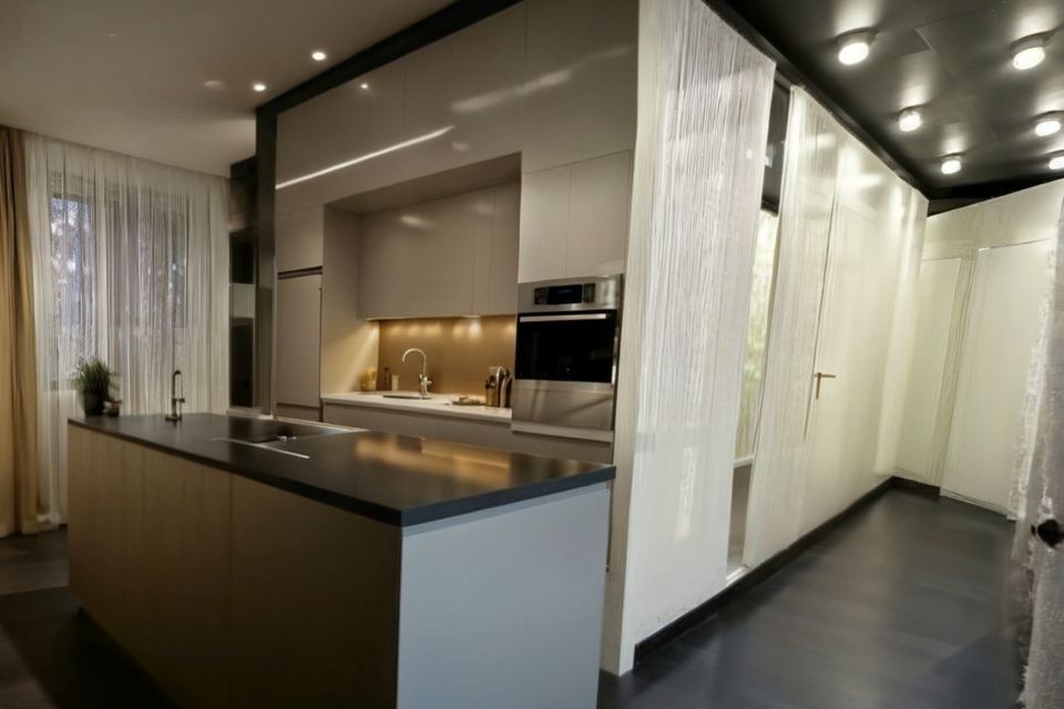 Продаётся 2-комнатная квартира, 65 м²
