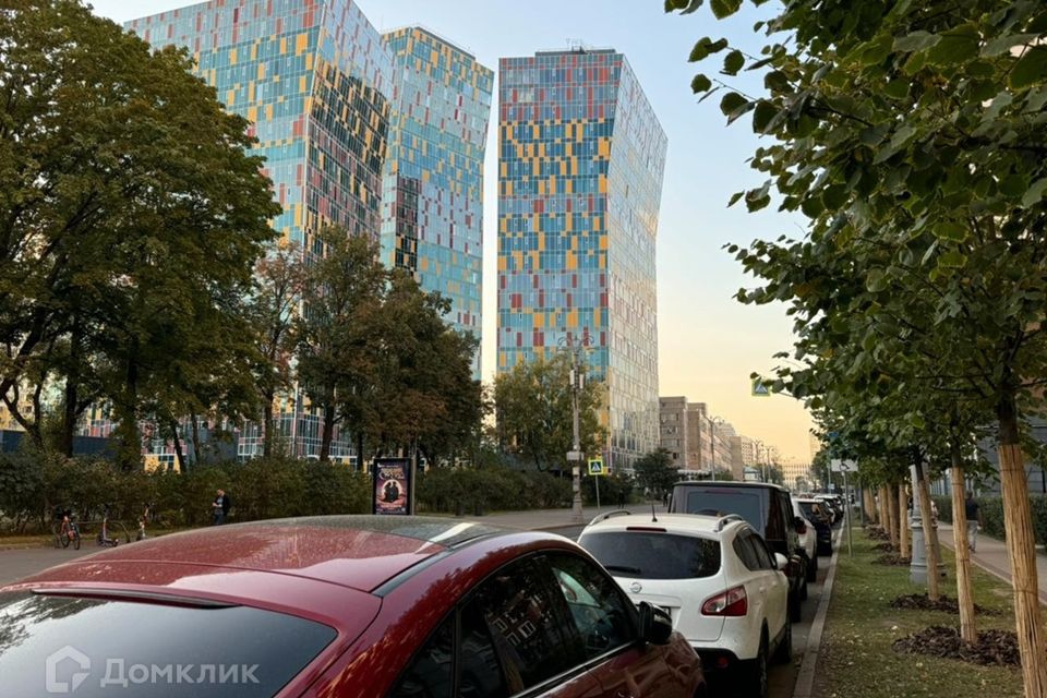 Продаётся 4-комнатная квартира, 110 м²