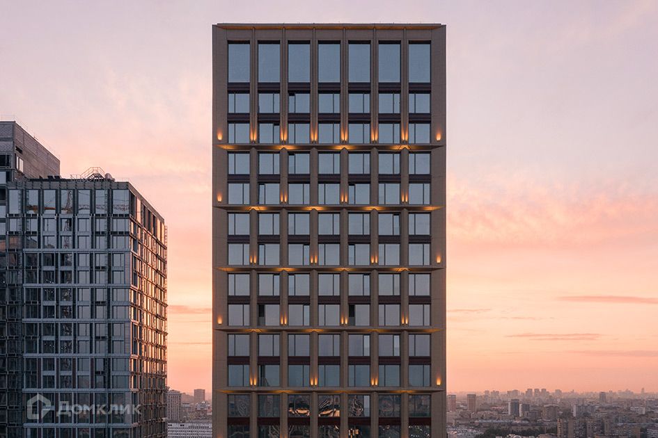 Продаётся 4-комнатная квартира, 307.1 м²