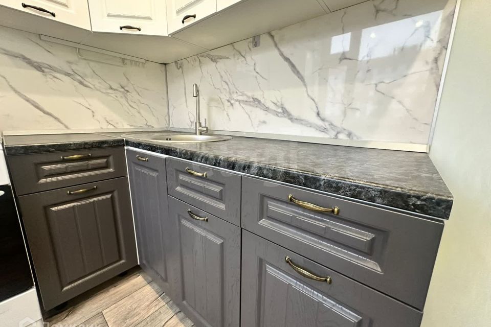 Продаётся 1-комнатная квартира, 39.7 м²
