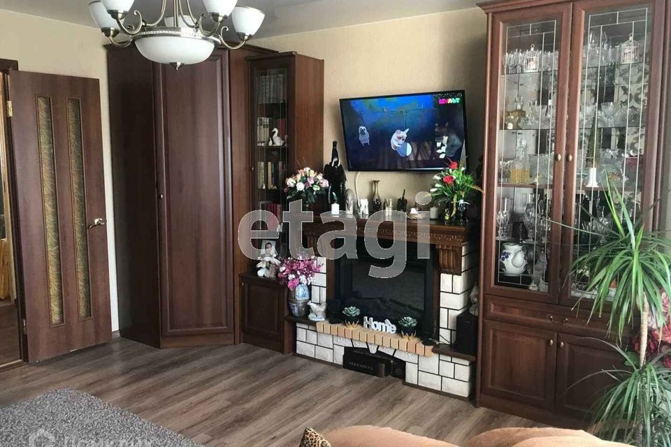 Продаётся 4-комнатная квартира, 80.3 м²