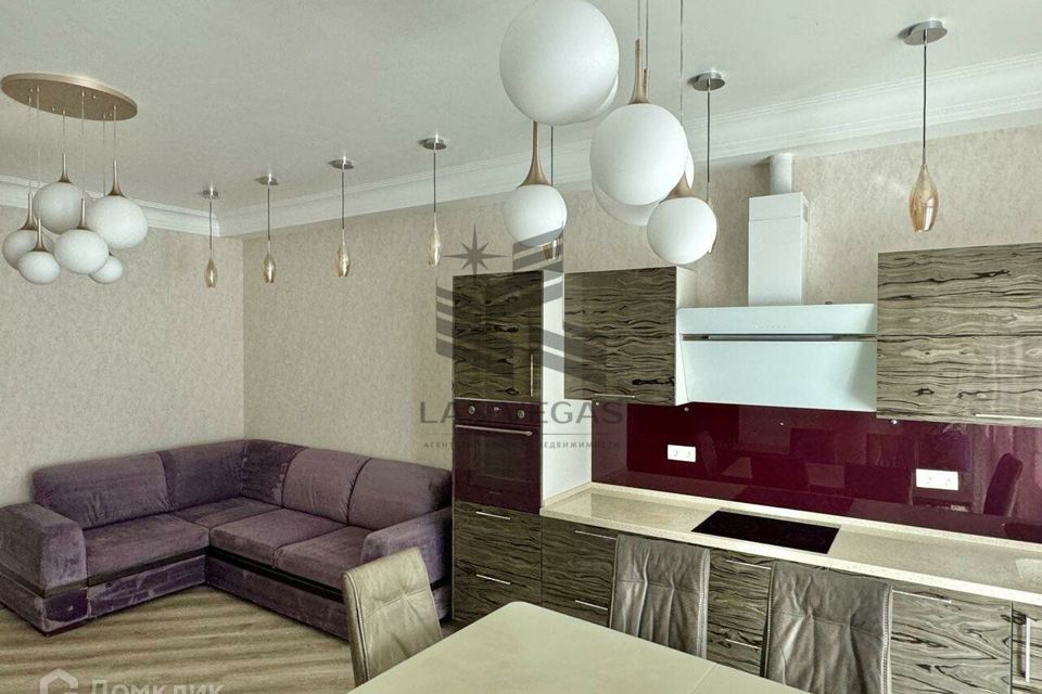 Сдаётся 3-комнатная квартира, 99 м²