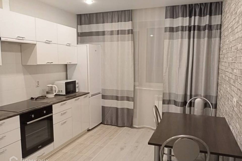 Сдаётся 1-комнатная квартира, 38 м²