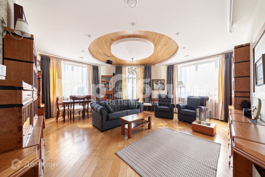 Продаётся 3-комнатная квартира, 174.6 м²