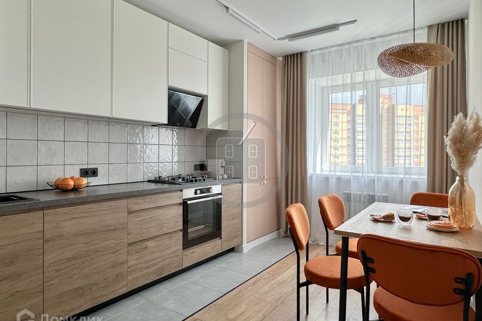 Продаётся 1-комнатная квартира, 42.7 м²