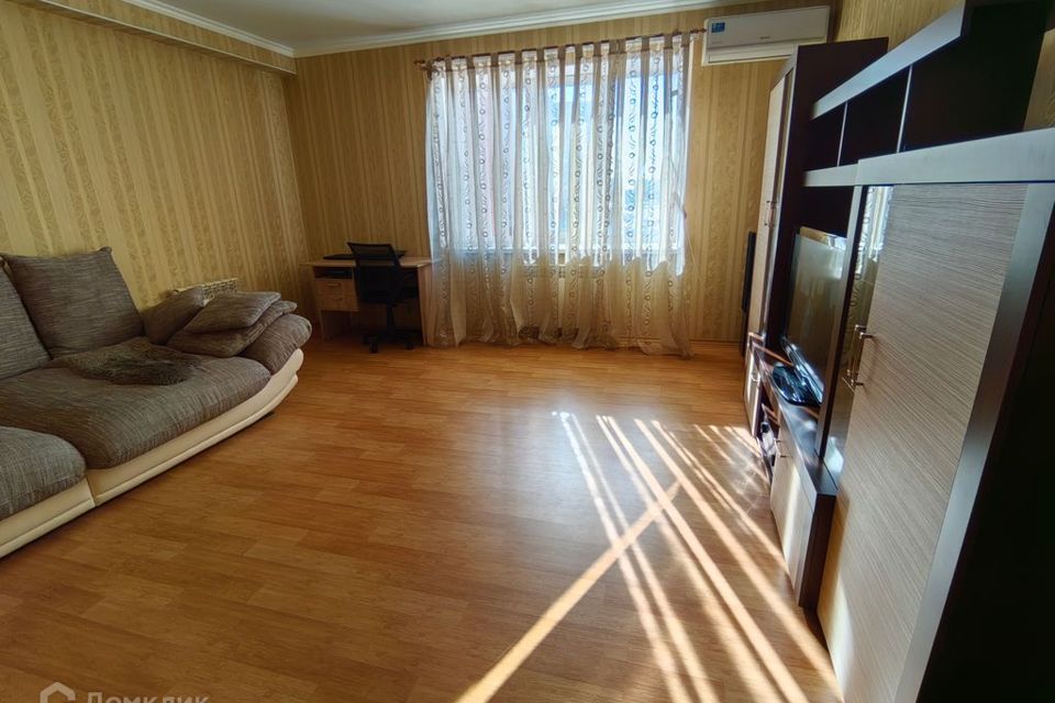 Продаётся 2-комнатная квартира, 66.9 м²