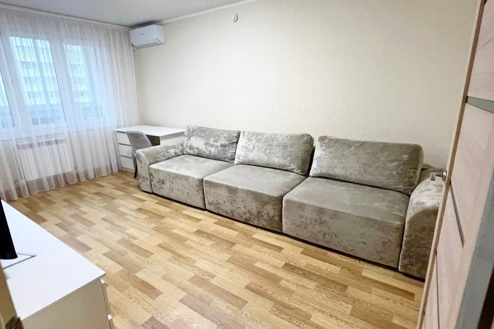 Продаётся 2-комнатная квартира, 57 м²